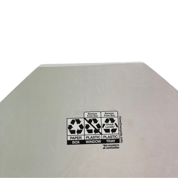 Yankee Candle Snowman 2022 Luminary Tea Light Candle Holder & Tea Lights NIP - Picture 5 of 8